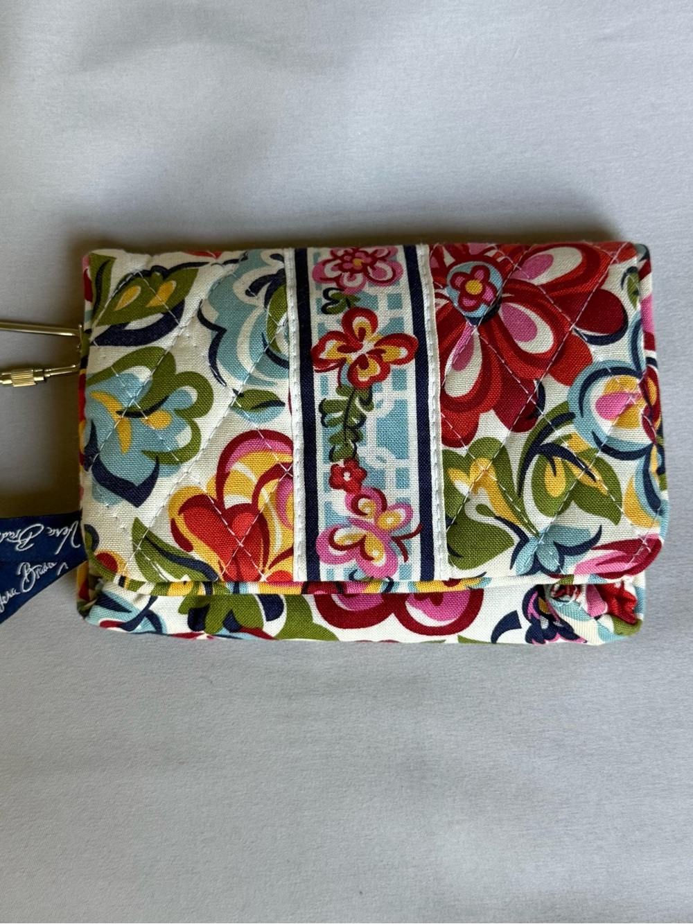 Vera Bradley Floral Quilted Multicolor Wristlet Wallet - Picture 1 of 6